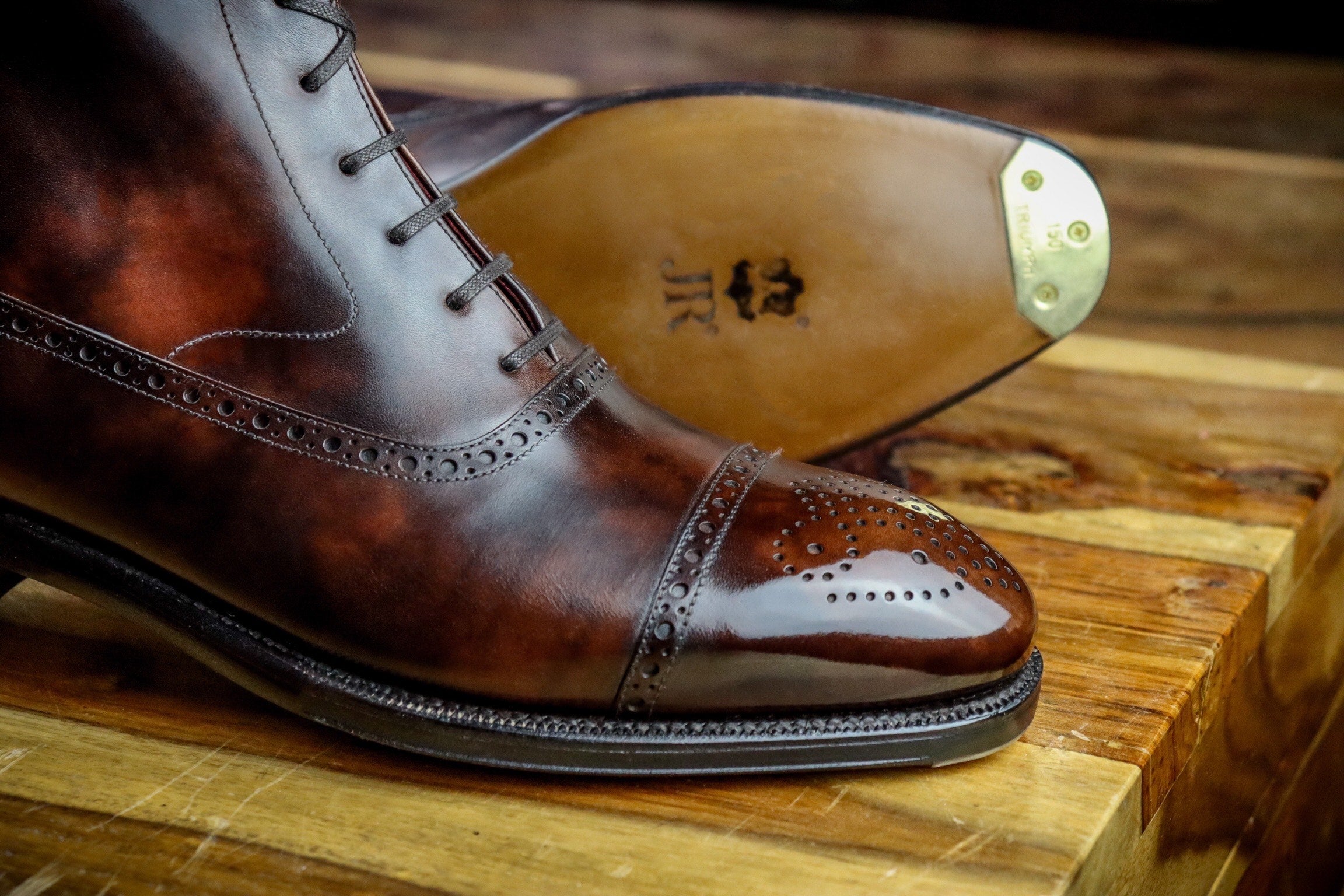 Review Series: TLB Mallorca Main Line vs Artista