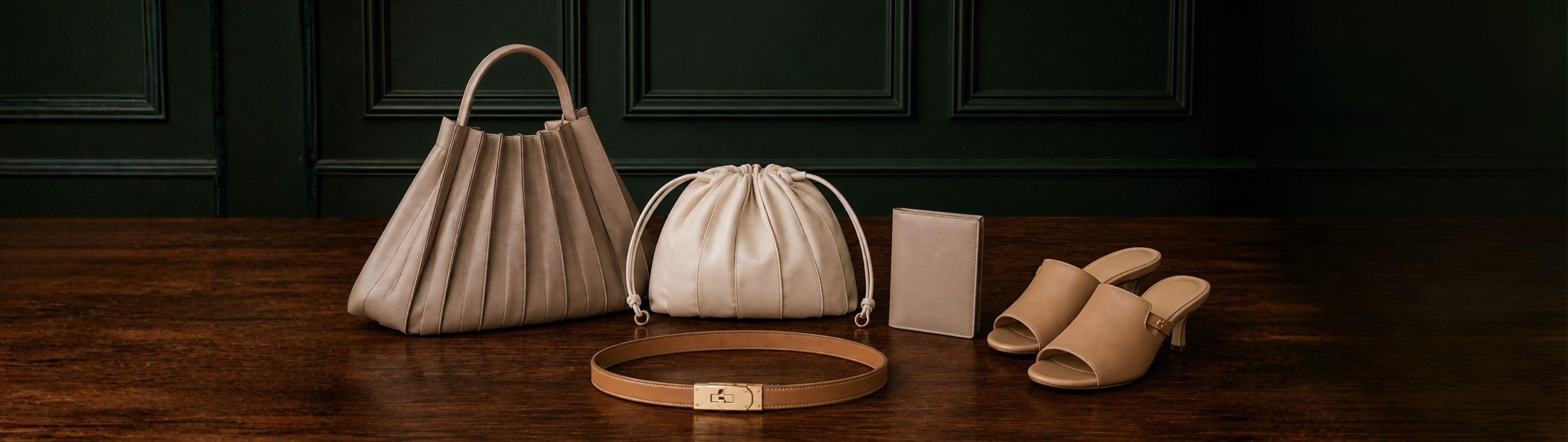 Delicate & Vegetable-Tanned Leather
