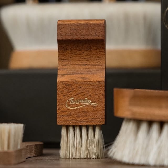Spreading Brush